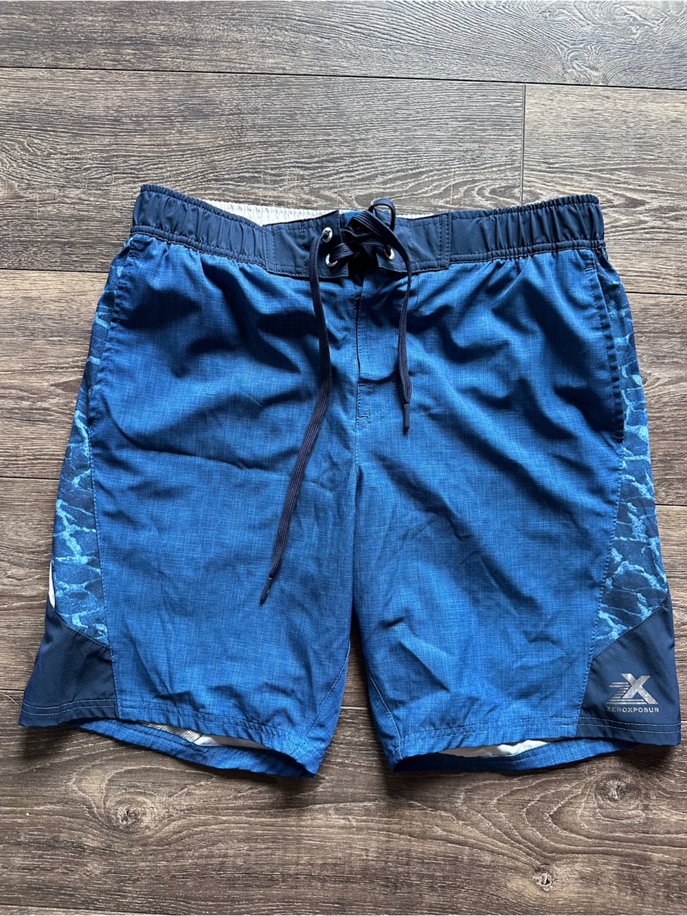 ZeroXposur Men’s Blue Swim Trunks - Athletic Quick-Dry Size Medium